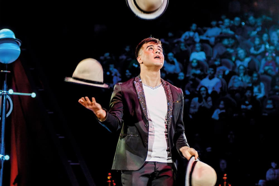 Шоу воды , огня и света!